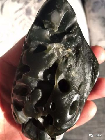 毛发长黑色鸡皮疙瘩(毛发长黑色鸡皮疙瘩怎么回事) 毛发长黑色鸡皮疙瘩(毛发长黑色鸡皮疙瘩怎么回事)