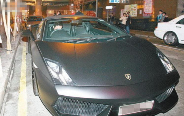 张智霖买新车,郭富城在20多辆超跑里看来看去