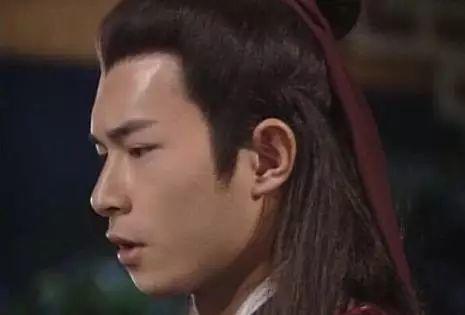 女星多神奇?赵丽颖谭松韵就差个下巴,刘诗诗下