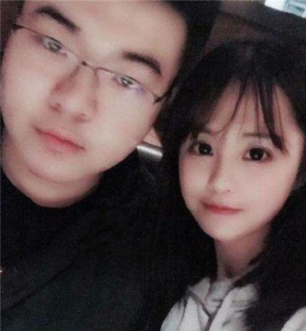 韦神女友蜜蜂是谁?韦神女友蜜蜂个人资料微博