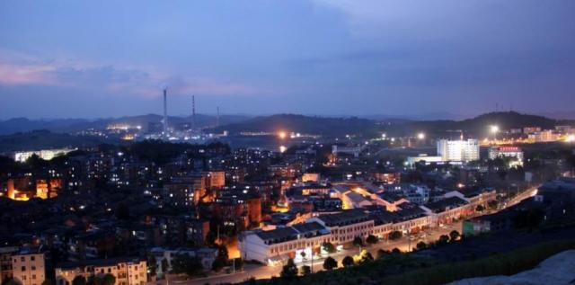 广西8个县级市、包括宜州,市区风光大比拼,看