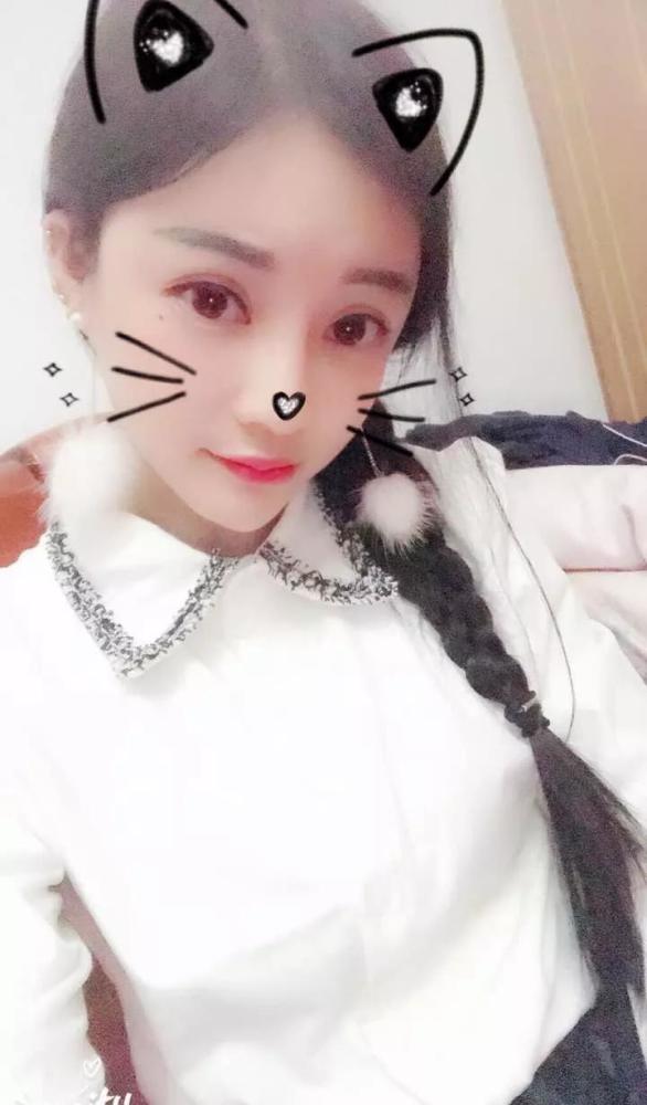 卖鱼西施爆红网络,气质堪比刘亦菲?网友:都是