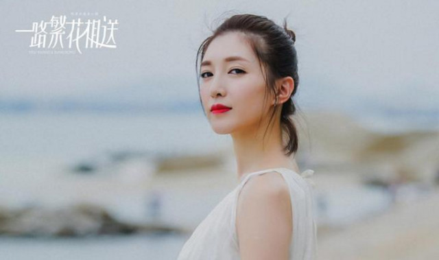 江疏影刚爱上靳东就移情别恋钟汉良,小哇变身痴情男子,纯爱剧情大家会