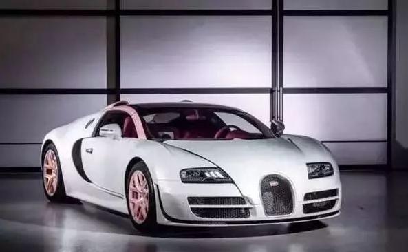 还记得郑挺送给女友的粉色布加迪吗?