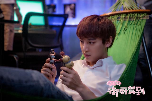 《御厨驾到》欢乐热播徐可反向穿越呆萌逗趣