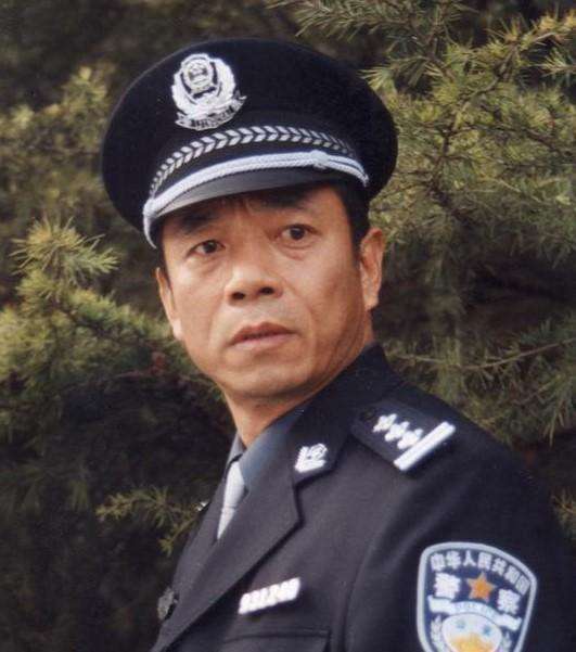 陶泽如 饰 刘振汉