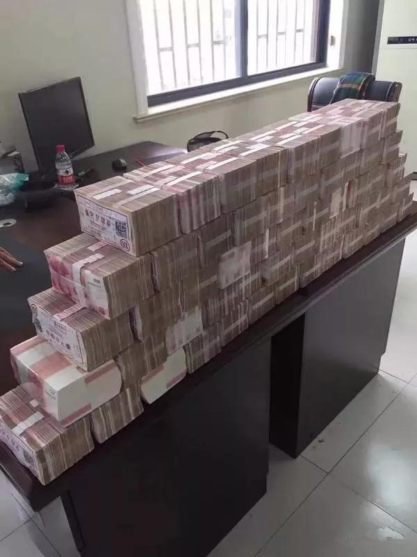 台州这些村钱堆得像小山村民排队领钱