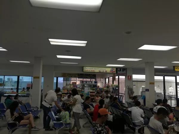 芭提雅乌塔堡机场出境流程