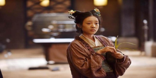 孟婆其实并不老,不仅年轻,还很美艳动人!