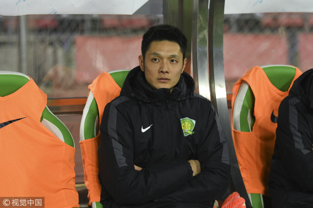 国安通报杨智伤情韧带撕裂56月恢复有球训练