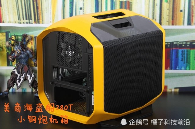 电脑大小主板之间的区别,大主板扩展性强,小主