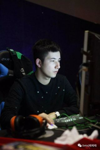 Dota2圈的男神你最心动哪一个?