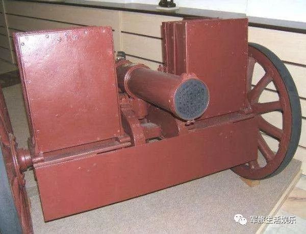 外观很特别的几种枪械,黄金版司登冲锋枪真是惹人喜爱