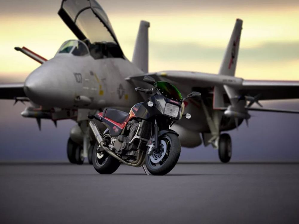 看看壮志凌云特立独行中的摩托车川崎gpz900r和ninjah2carbon