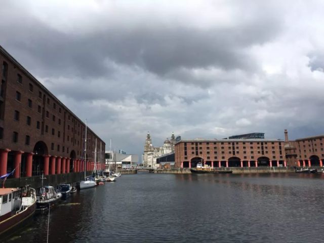 英国艺术之旅34:利物浦的两个吉祥物