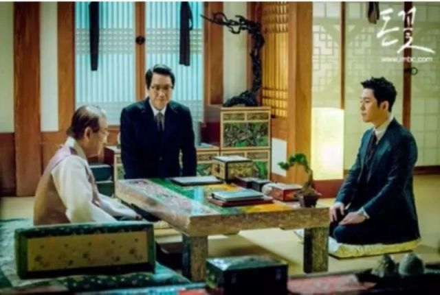 值得一看的完整剧情片——《金钱之花》