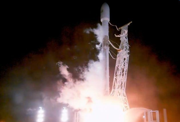 智东西晚报：SpaceX成功发射互联网卫星 ARM新技术将SIM卡嵌入芯片