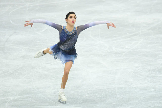 冬奥第15日:俄奥运代表团冲首金 李香凝将出战