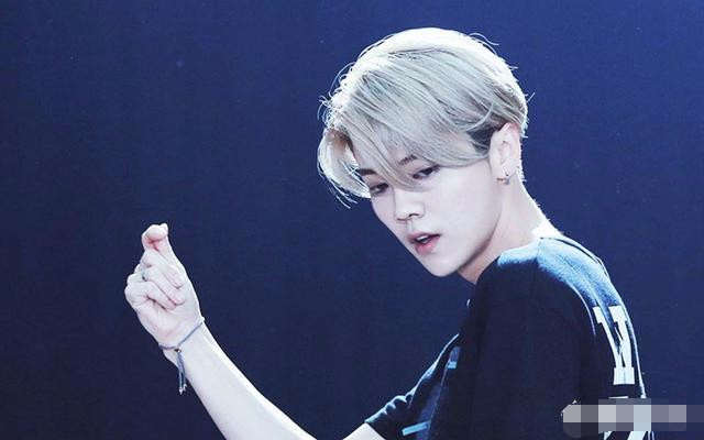 鹿晗和蔡徐坤2018谁更火?答案让人大跌眼镜!