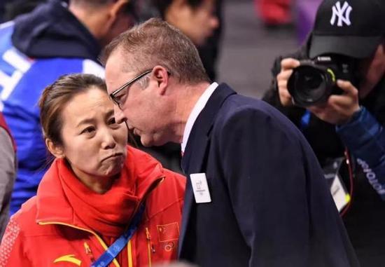 后妈终熬成亲娘 李琰笑称每天要养20多个孩