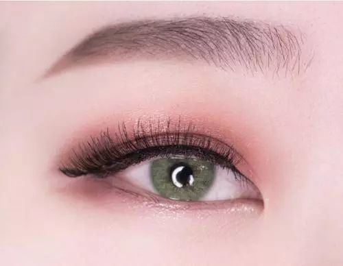 甜美绿茶妆,真的很迷人