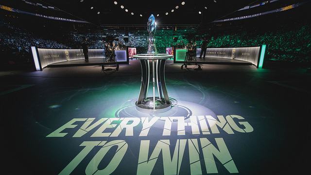 LOL北美选手平均年薪超202万 薪酬或将透明化