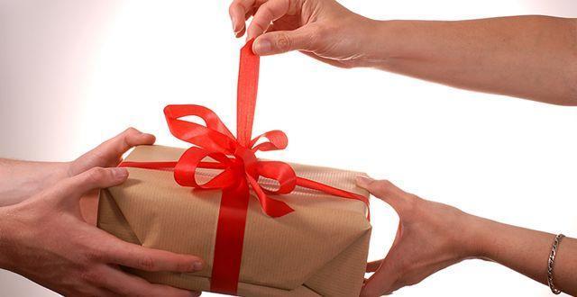 江西黎川县烤烟办主任连续4年收受对口扶贫村礼品