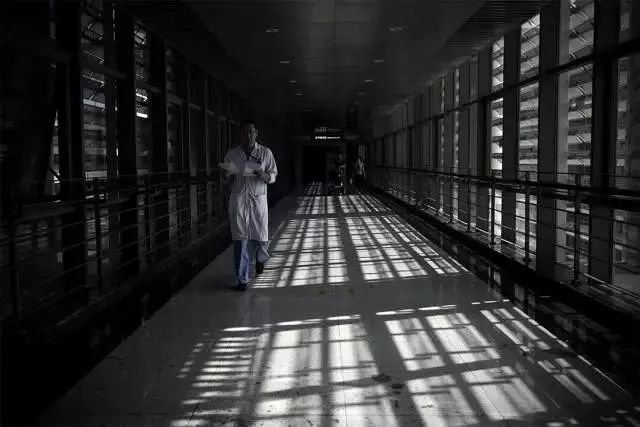 医院|北京三甲医院辞职医生揭秘：有的医生月收入1000万……