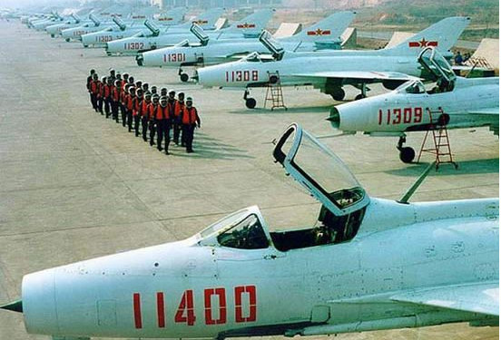 海湾战争为什么深深的震撼了中国人?看完你就