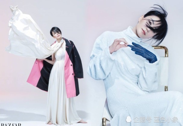 真性情!王菲赤脚拍摄杂志封面