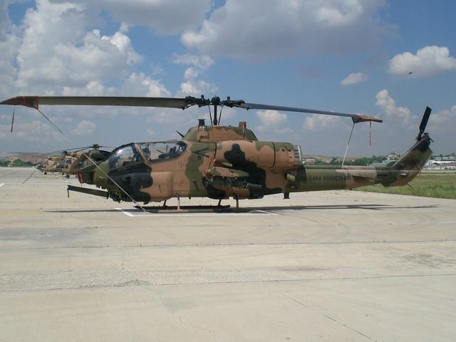 库尔德人用俄制导弹干翻土耳其"眼镜蛇"直升机|眼镜蛇