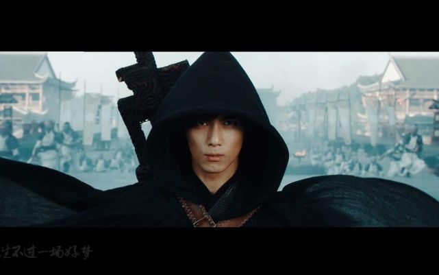以《斗破苍穹》为例,论小说,动画,漫画,真人等表现形式之间的关系