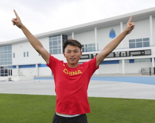 许周政成60米亚洲第四快飞人全国室内赛6秒53夺冠