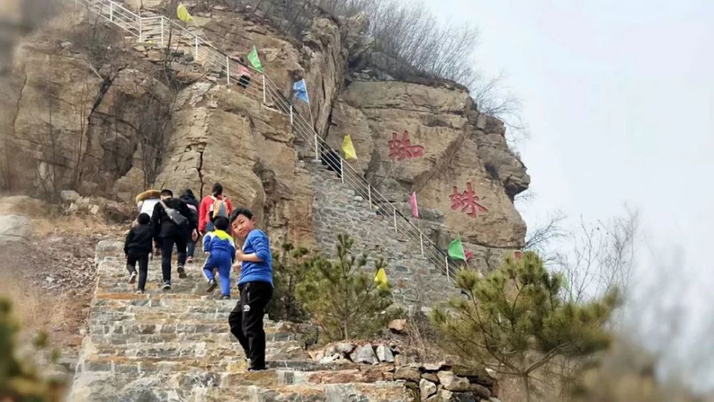 太行深处有人家,相约淇县大石岩,踏青赏花游正当时