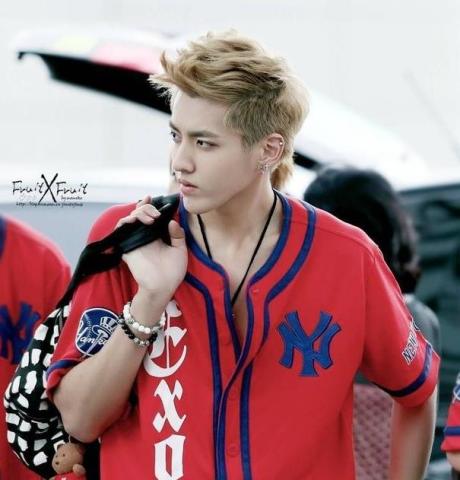 吴亦凡5年前旧照,网友:第一张就美呆了!