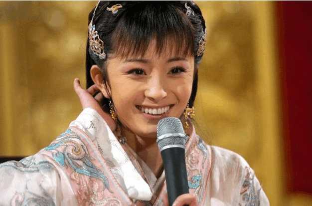 2020当红小花旦排名_娱乐圈当红五小花旦排名出炉,赵丽颖垫底,郑爽居然