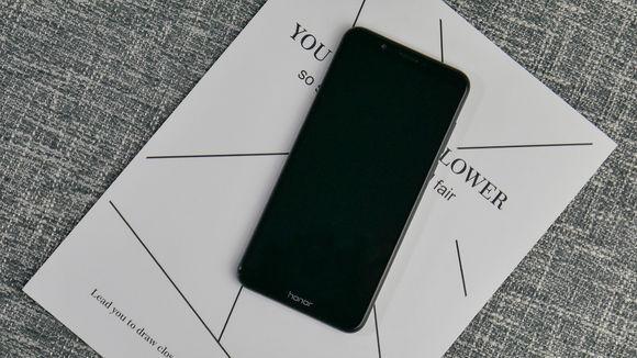 荣耀7c:迟来的测评,6寸全面屏,骁龙430,人脸识别售价899元!