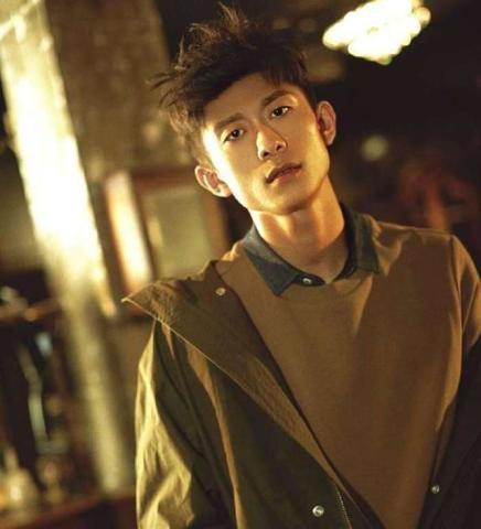 《余罪》全网下架,与张嘉译新剧被迫叫停,张一山是得罪了谁