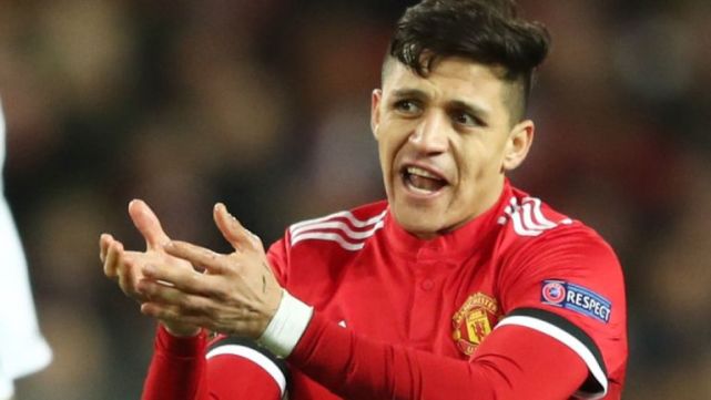 观点:桑切斯搅乱曼联战术 该被穆帅弃用的是他