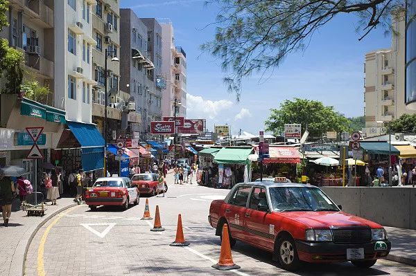 我来过香港有四五十次了,但我很少去旅游区,但比如说pmq 啊,士丹利街