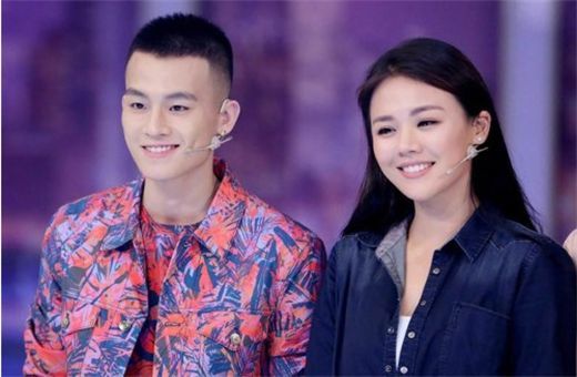 娱乐圈cp情侣排名20_娱乐圈的模范夫妻,相爱20年有戏一起拍,从来不和别