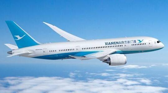 厦航空姐工资多少钱一个月 详细工资待遇一览