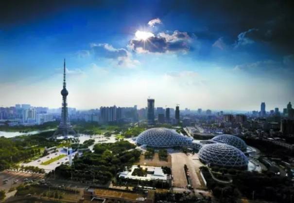 东莞是新一线城市,佛山经济比它高出2000亿,为
