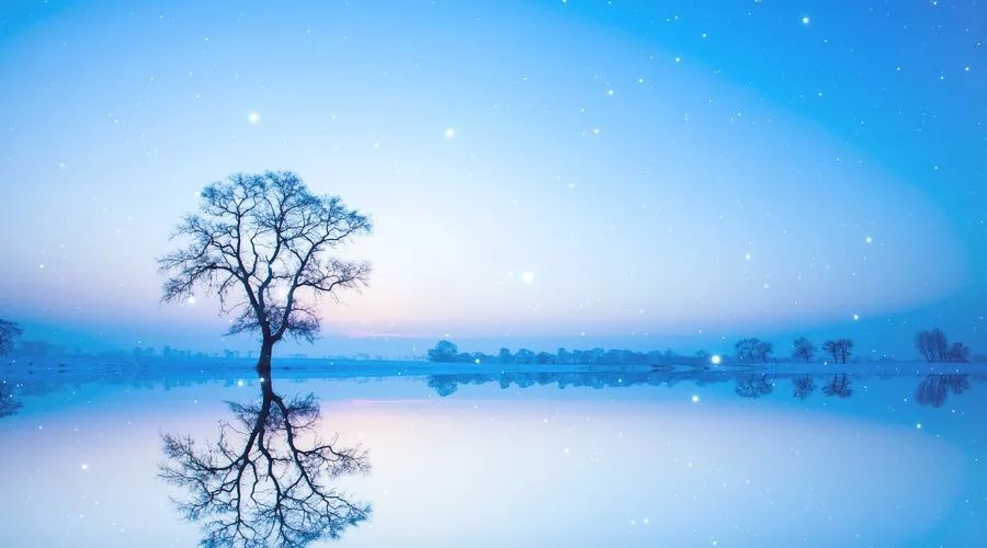 淡然于心,自在于世间,云淡得悠闲,水淡育万物.