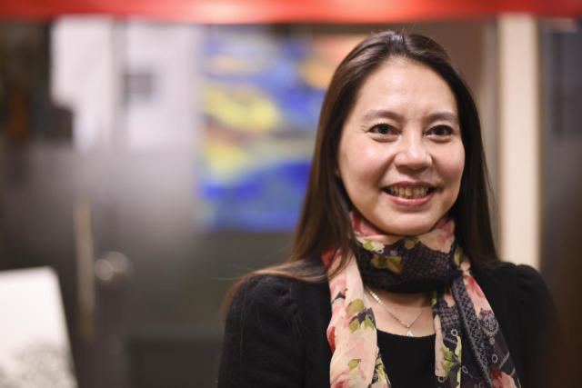 胡娜回京办画展 昔日网球一姐变身画家