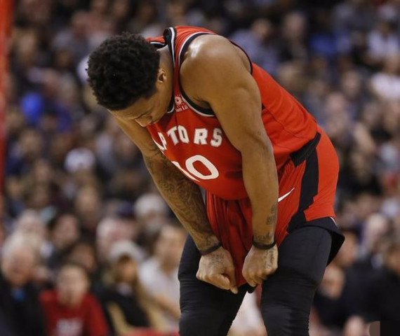 惹众怒!nba史诗级裁判黑哨让全场近两万观众狂喷!