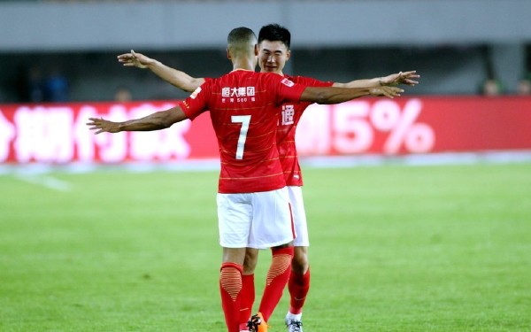 分析师:国产边前腰驱动双外援 恒大老江湖反击