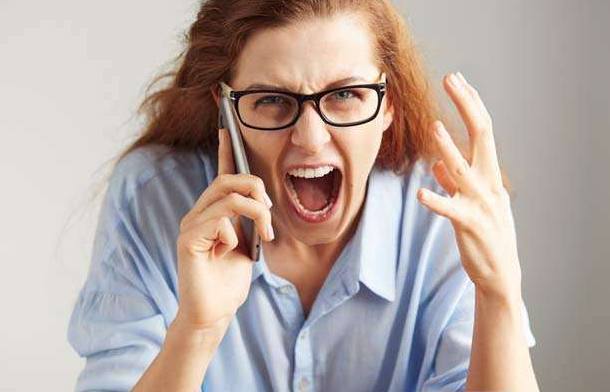 女人绝经有先兆,身体出现这4种情况,说明快