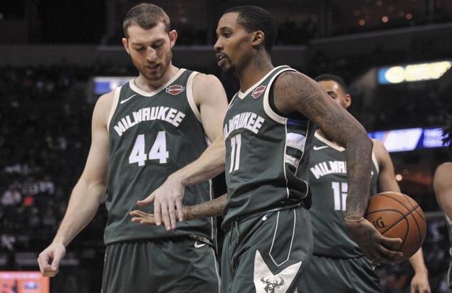 雄鹿正式续签詹宁斯 55分先生获第二份短合同