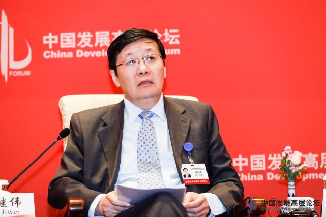 楼继伟谈中美贸易战:要我来打肯定先打大豆汽